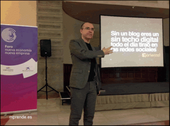 Sin un blog eres un ‘sin techo digital’, todo el día tirado en las redes sociales , por Yoriento - mprende.es